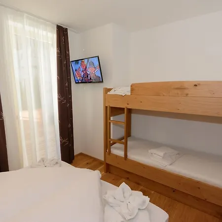 Steinbock Lodges - Residenz Am Sonnenhang شقة *